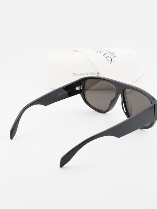 Alexander McQueen AM0386S 001 Shield Sunglasses - Black
